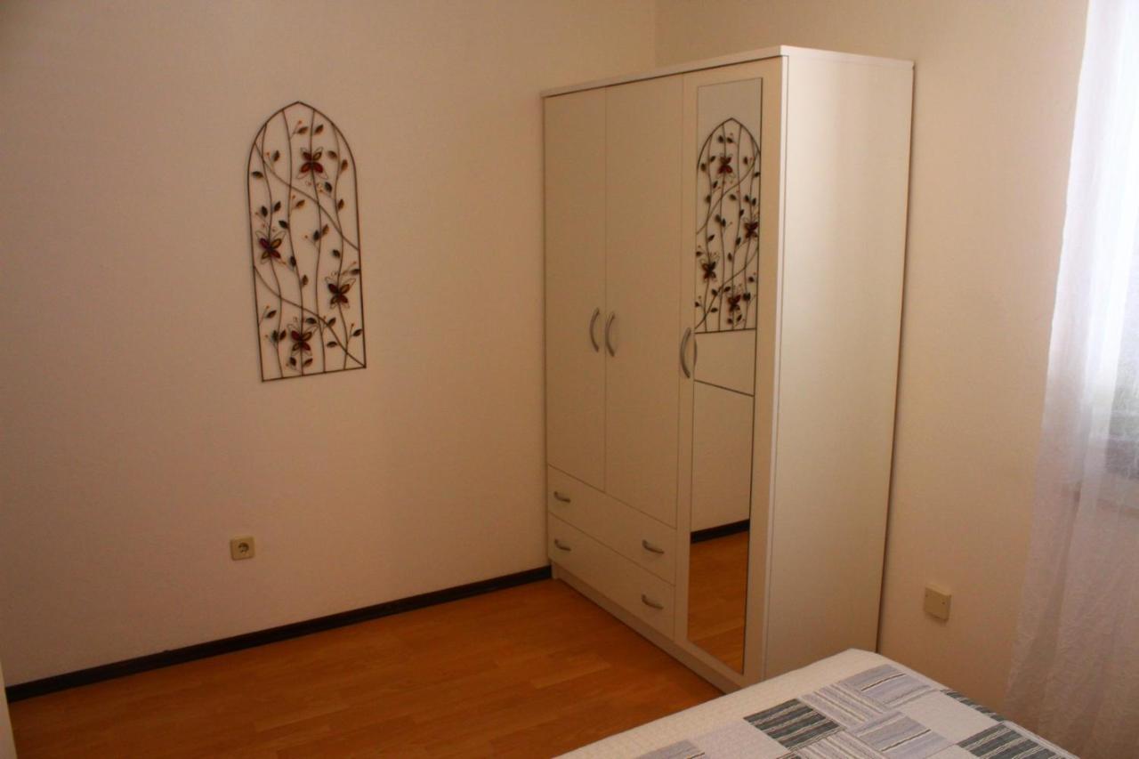 Apartment Arna Krk Town Eksteriør bilde